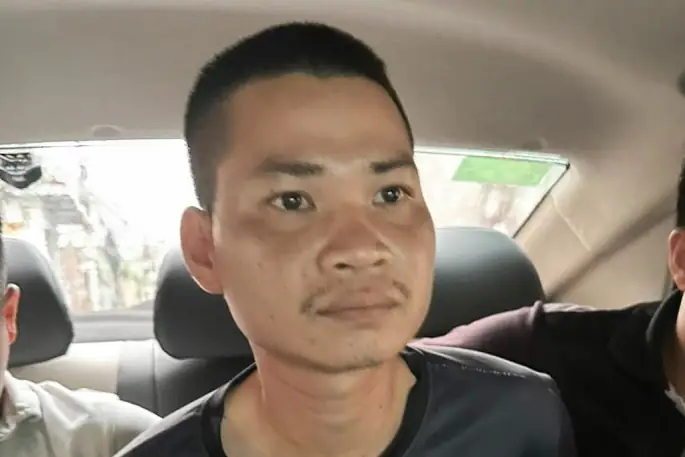 Vụ Án Phạm Đông Cướp Xe Ô Tô: Bố Trí Hiện Trường, Dựng Chuyện Bị Cướp Rồi Ra Đầu Thú