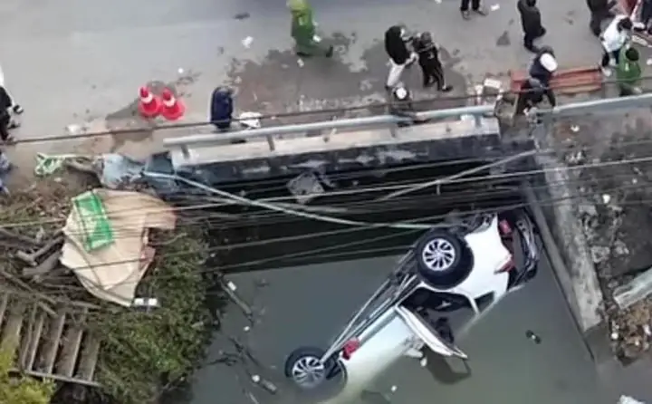 Vụ Công Tơ Nơ Đâm Xe Ô Tô: Tổng Quan, Nguyên Nhân Và Cách Xử Lý