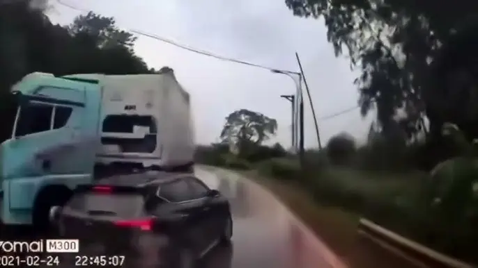 Vụ Công Tơ Nơ Đâm Xe Ô Tô: Tổng Quan, Nguyên Nhân Và Cách Xử Lý