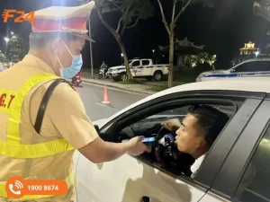 Vụ Xe Grab Đâm Ô Tô Phát Nổ: Bài Học An Toàn Giao Thông Và Kỹ Năng Xử Lý Tai Nạn Nghiêm Trọng