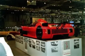 Xe Matrix Đỏ Ô Tô: Biểu Tượng Bền Bỉ Và Cá Tính