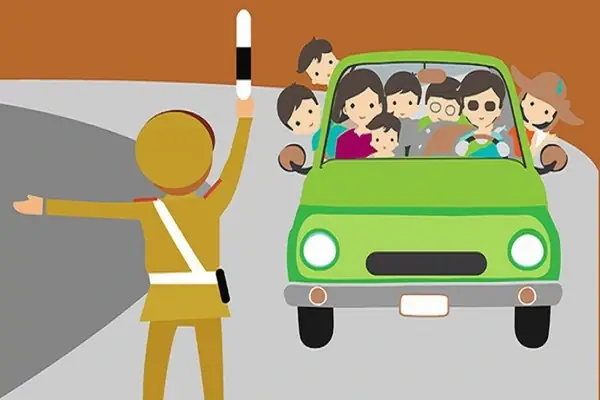 Mức Phạt Xe Ô Tô 4 Chỗ Khi Chở Quá Số Người Quy Định