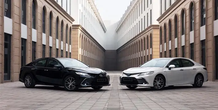 Giá Xe Toyota Camry 2023