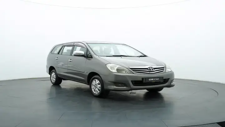 Toyota Innova 2009 – 2011