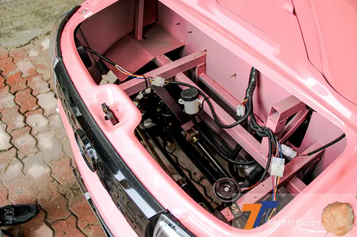 Động Cơ Và Thời Gian Sạc