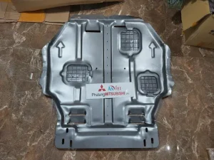 Vì Sao Nên Sử Dụng Tấm Chắn Bùn Gầm Máy?