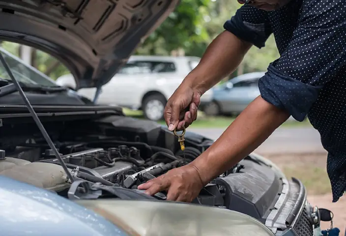 Những Sai Lầm Dẫn Đến Ô Tô Bị Bó Máy