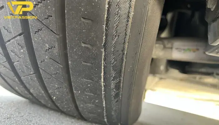 Góc Camber Và Góc Chụm Dễ Hư Dẫn Đến Lốp Xe Mòn Không Đều