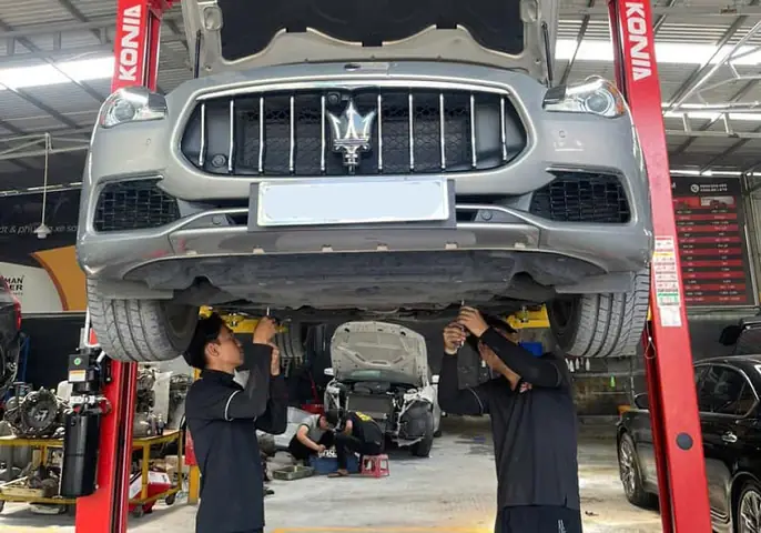 Xe Ô Tô Bị Rung Khi Nổ Máy: Nguyên Nhân & Cách Khắc Phục Hiệu Quả