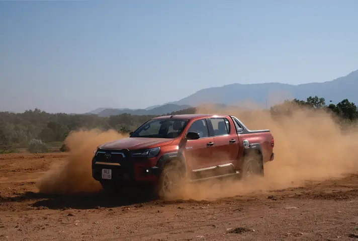 Xe Ô Tô Bị Sa Lầy