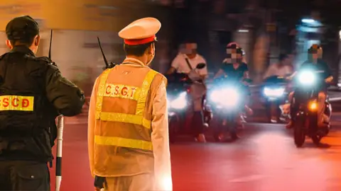 Xe Ô Tô Bị Sáng Đèn Sau: Nguyên Nhân, Cách Kiểm Tra Và Xử Lý