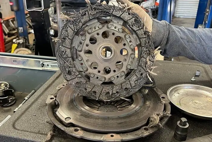 Nguyên Nhân Xảy Ra Trượt Côn Ở Xe Ô Tô