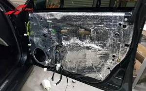 Xe Ô Tô Bị Ù: Nguyên Nhân & Cách Khắc Phục Hiệu Quả