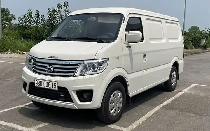 Xe Ô Tô 5 Chỗ: Hướng Dẫn Toàn Tập Về Biển Số, Đăng Ký & Quy Định Mới Nhất