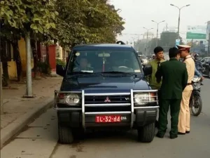 Xe Biển Đỏ Dành Cho Cơ Quan Nào?