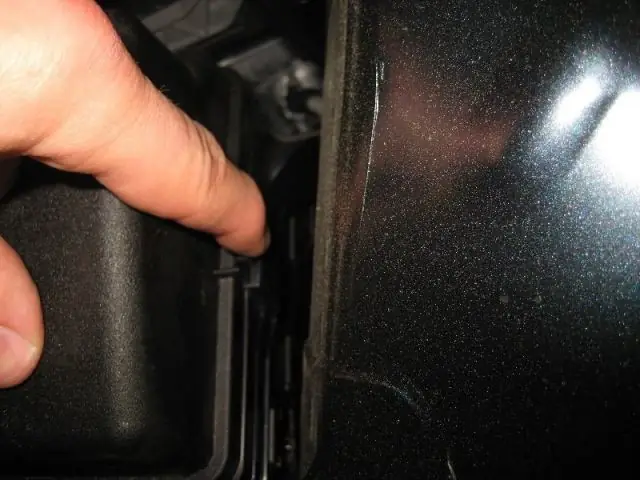 Quy Trình Thay Cầu Chì Dưới Nắp Ca-pô