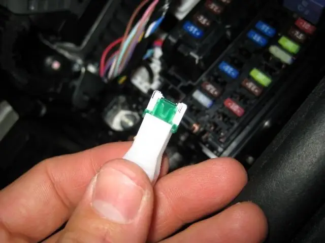 Quy Trình Thay Cầu Chì Trong Khoang Hành Khách