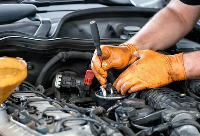 Bộ Chế Hòa Khí Của Xe Ô Tô Bị Hư Hỏng