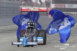 Xe Ô Tô Cola J: Khám Phá Bí Ẩn Đằng Sau Từ Khóa Độc Đáo Và Ứng Dụng Thực Tiễn