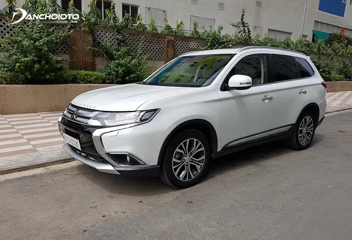 Mitsubishi Outlander 2016