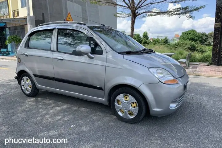 Xe Ô Tô Cũ Chevrolet Spark: Hướng Dẫn Mua Chi Tiết Toàn Diện