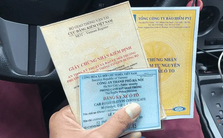 Salon Bán Ô Tô Cũ Đà Nẵng: Kiểm Tra Hồ Sơ Xe Ô Tô Cũ Trước Khi Mua