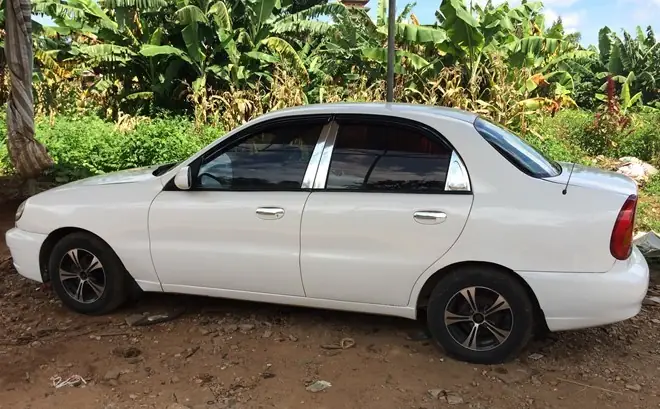 Xe Ô Tô Cũ Giá Rẻ Dưới 100 Triệu: Bí Quyết Mua Xe An Toàn, Tránh 'tiền Mất Tật Mang'