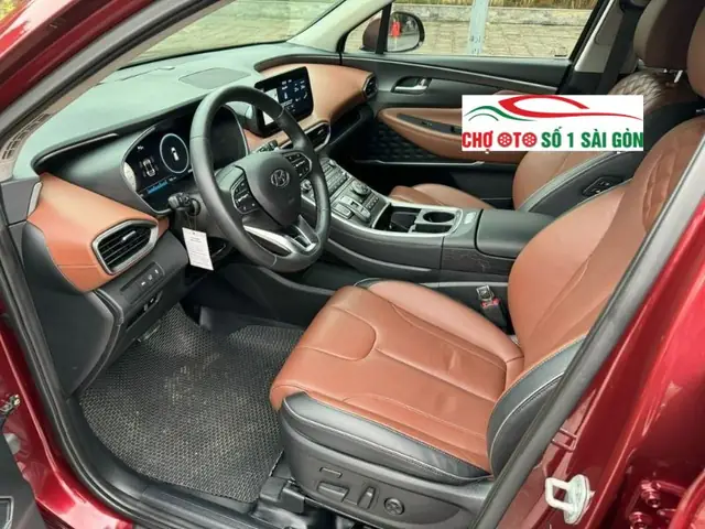 Hình Ảnh Đuôi Xe Ô Tô Cũ Hyundai Santafe 2021 Màu Đỏ
