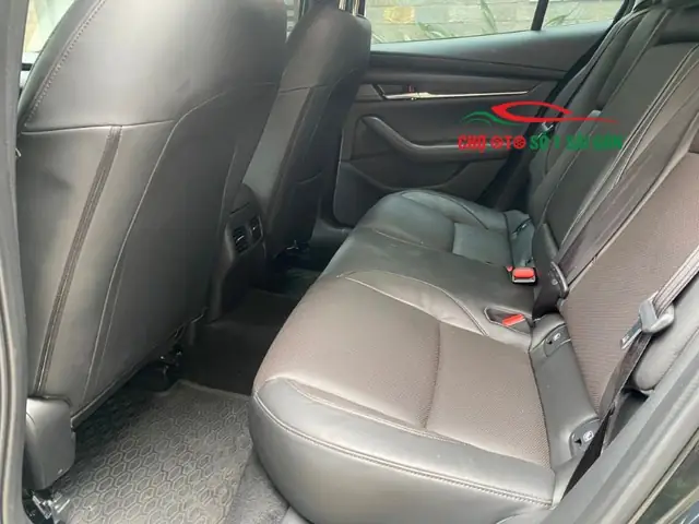 Hình Ảnh Vô Lăng Xe Ô Tô Cũ Mazda 3 Luxury 2022 Màu Đen