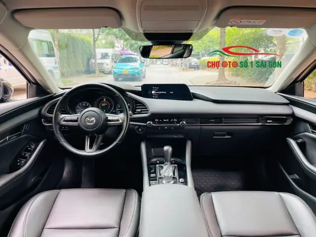 Hình Ảnh Hàng Ghế Đầu Xe Ô Tô Cũ Mazda 3 Luxury 2022 Màu Đen