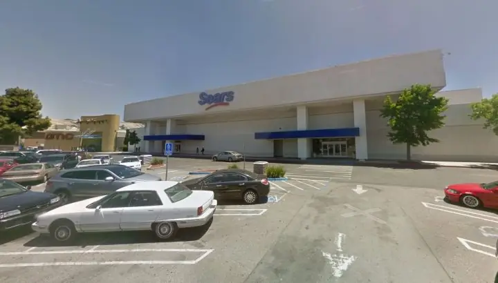 Lưu Ý Quan Trọng Khi Mua Xe Ô Tô Cũ Sài Gòn Trên Phạm Văn Đồng