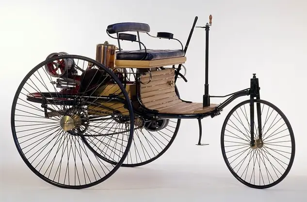 Benz Patent Motorwagen Là Ô Tô 3 Bánh Có Kiểu Dáng Độc Đáo