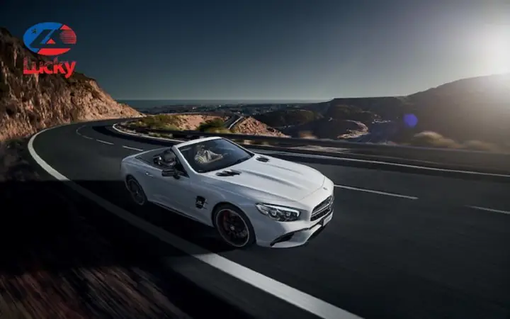 Xe-o-to-di-cham-bi-giat-1