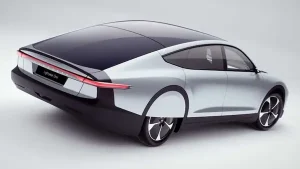 Xuất Hiện Xe Ô Tô Điện Năng Lượng Mặt Trời Chạy 7 Tháng Không Cần Sạc Sắp Được Ra Mắt