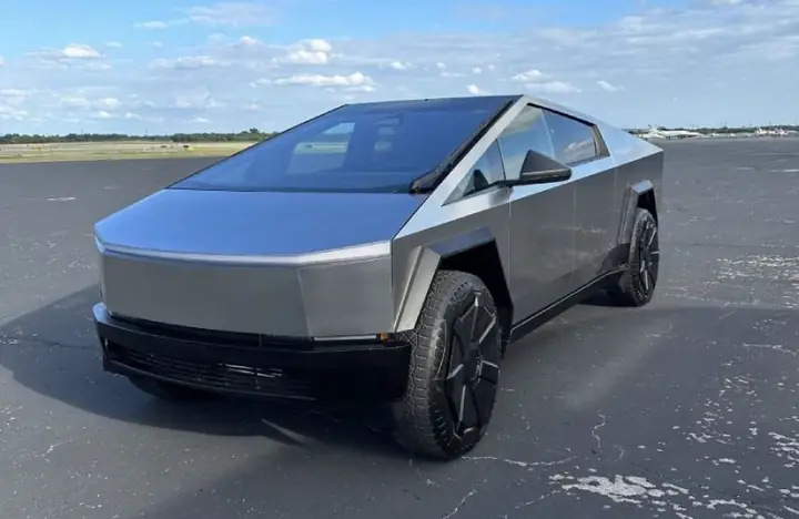 Xe Ô Tô Điện Tesla Cybertruck
