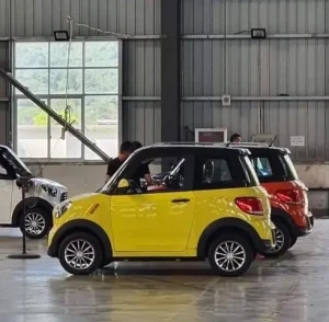 Ô Tô Điện Nhỏ Với Giá 75 Triệu Đồng