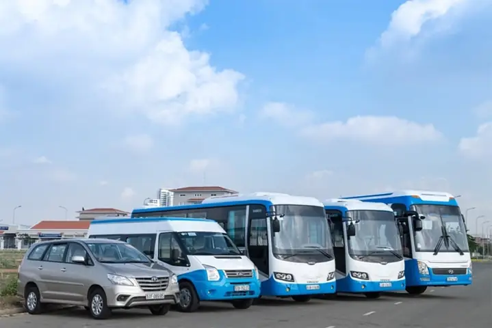 Thuê Xe Ô Tô Du Lịch Đà Lạt: Bảng Giá Tốt Nhất 2025