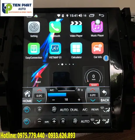 Man-hinh-tesla-cho-xe-fortuner-2014-2019