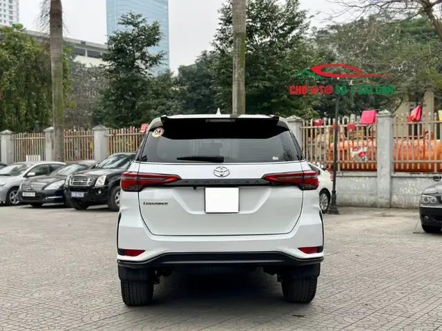 Thông Số Kỹ Thuật Của Mẫu Xe Ô Tô Cũ Toyota Fortuner Legander 2021 Màu Trắng Hơn 1 Tỷ