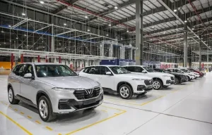 Xe Ô Tô Giảm Giá: Lợi Thế Cho Người Mua Và Chiến Lược Của Các Hãng