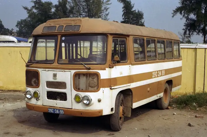 Xe Ô Tô Hải Âu: Xe Chở Xăng Dầu 22 Khối Chenglong 8x4 Có Những Đặc Điểm Gì?