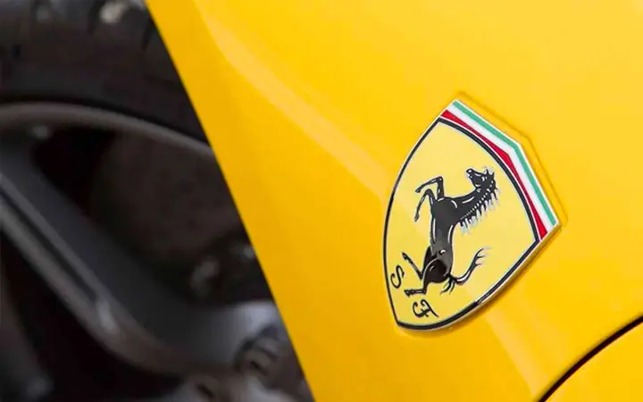 Ý Nghĩa Logo Xe Ô Tô Hình Con Ngựa Của Ferrari