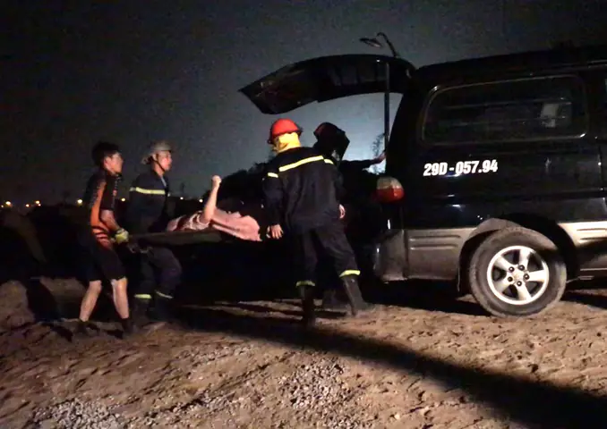 Hiện Trường Sau Khi Trục Vớt Xe Ô Tô