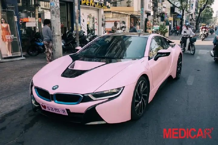 Bmw I8 Màu Hồng