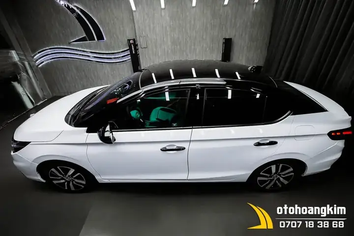 Các Kiểu Dán Decal Xe Ô Tô Màu Trắng