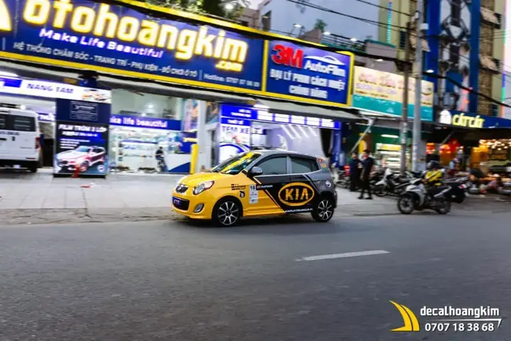 Ô Tô Màu Vàng Phù Hợp Với Ai?