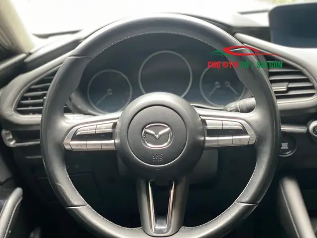 Hình Ảnh Khoang Lái Xe Ô Tô Cũ Mazda 3 Luxury 2022 Màu Đen