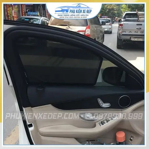Tính Năng Của Rèm Che Nắng Ô Tô Theo Xe Mercedes C200