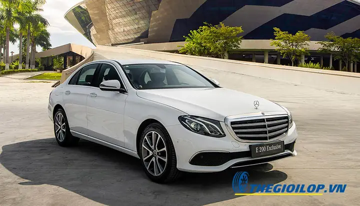 Xe Ô Tô Mercedes E200: Toàn Cảnh Chi Tiết Từ Thiết Kế Đến Bảo Dưỡng