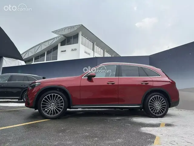 Ngoáº¡i Tháº¥t Mercedes-benz Glc 300 4maticâ 2025